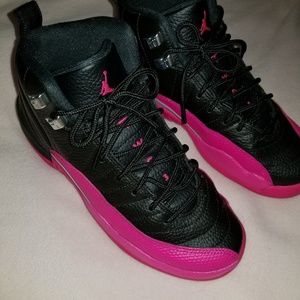 Jordan 12's deadly pink size 5.5y